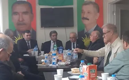 PWK, PSK û HAK-PARê Li Stenbolê Bi Hev Re Cejna Ramazanê û Newroz Pîroz Kirin