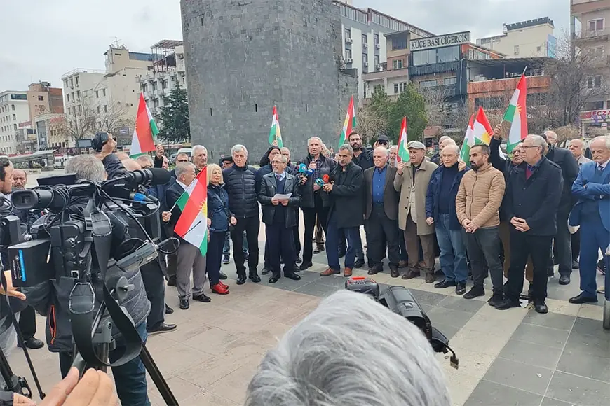 Diyarbakır’da İran’ın Kürdistan Bölgesi’ne yönelik saldırıları protesto edildi