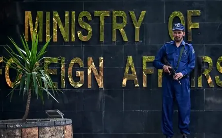 Pakistan İran ateşkes görüşmeleri sürerken bölgesel zirveye ev sahipliği yapacak