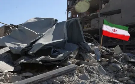 İran'da üst düzey isim ABD-İsrail saldırısında öldürüldü