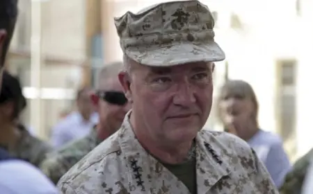 Eski CENTCOM komutanı: ABD ordusu yıllardır İran'a yönelik kara harekatı planları üzerinde çalışıyor