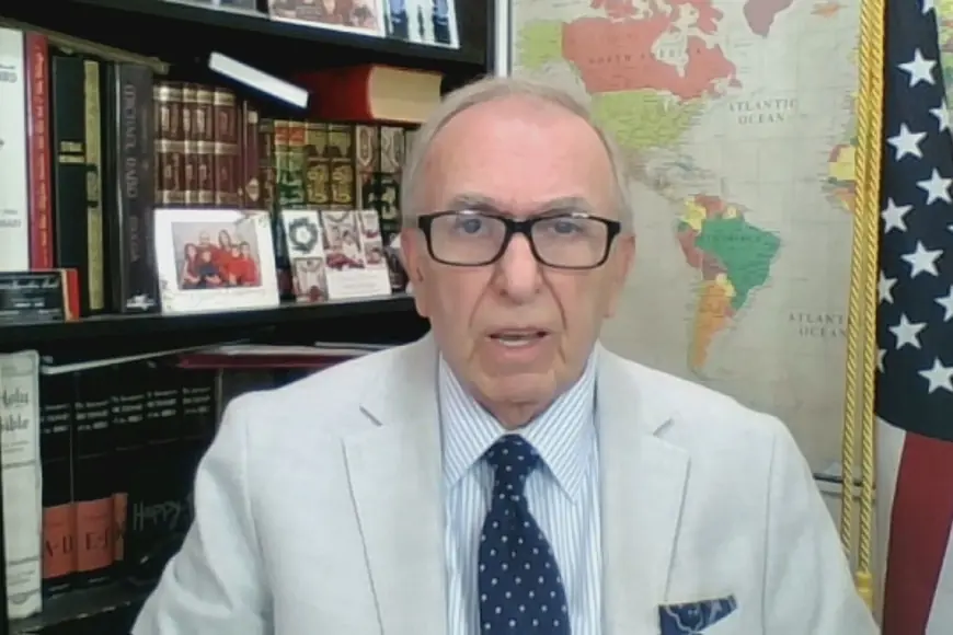 Trump’ın eski danışmanı: İran'da rejim değişikliği fiilen gerçekleştirildi