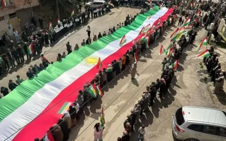 Rojava’da Halk Kürdistan Bölgesi için meydanlara indi
