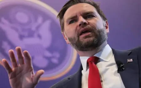 ABD Başkan Yardımcısı: İran iyi niyetle müzakere ederse anlaşma mümkün