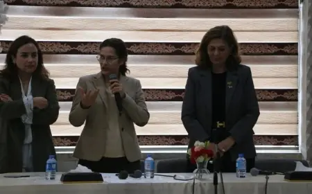 Şam yönetiminden Haseke’ye ziyaret: Çalışma Bakanı Kabawat, İlham Ahmed’le görüştü