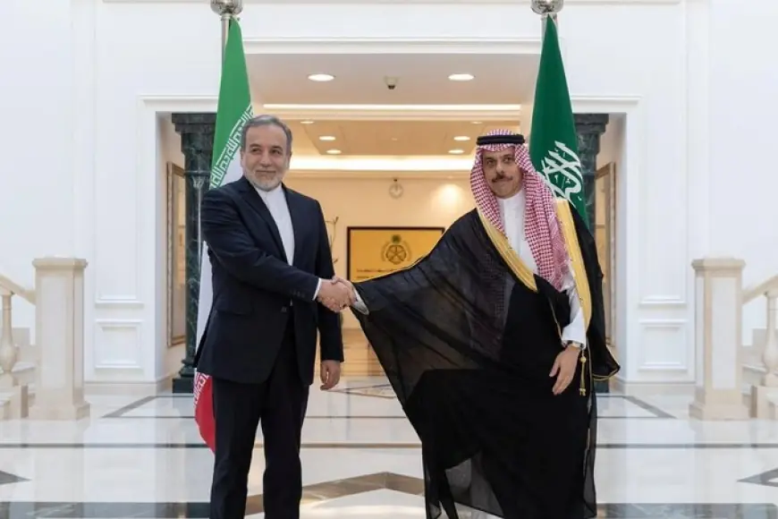 Suudi Arabistan ve İran dışişleri bakanları savaş sonrası ilk kez görüştü