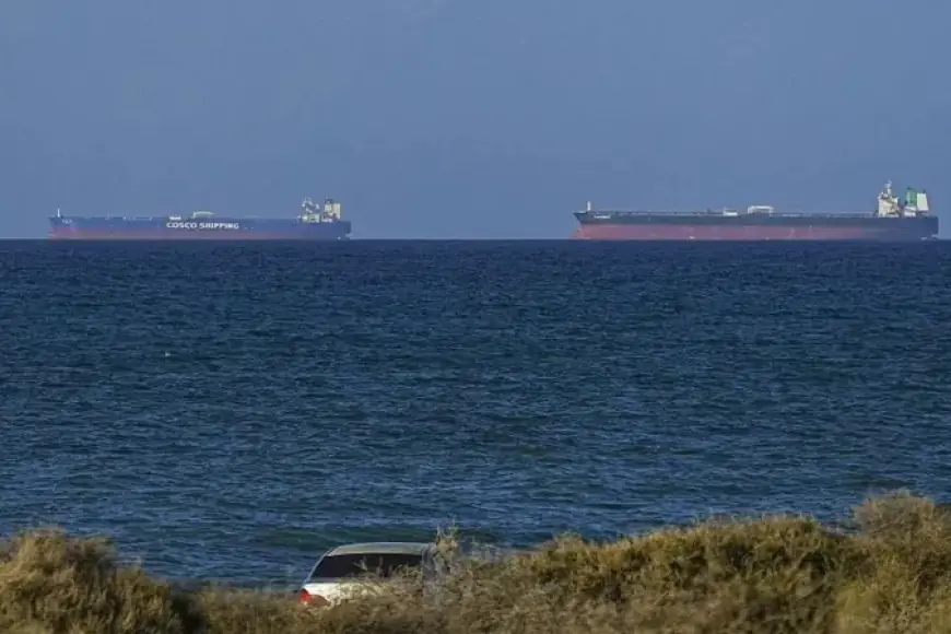 ABD ordusu, Hürmüz Boğazı'nda İran bağlantılı gemilere abluka başlatıyor