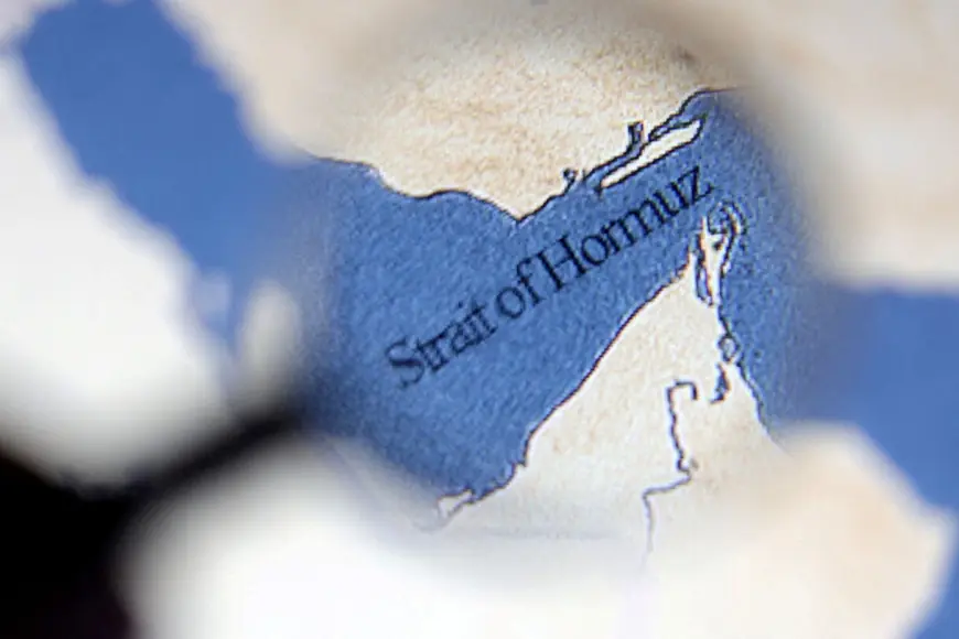 ABD ablukasının ilk gününde tankerler Hürmüz’den geçti