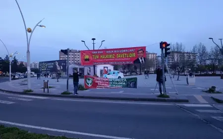 HAK-PAR'dan Halk Toplantısı afiş etkinliği