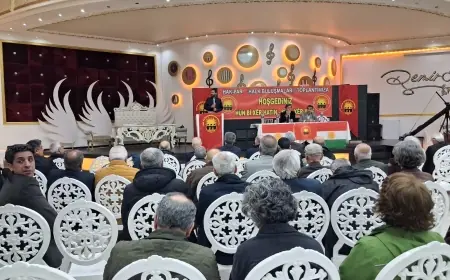 HAK-PAR, Ortadoğu’daki gelişmeler, Kürtlerin durumu ve yapılması gerekenler‘ konferansını yaptı