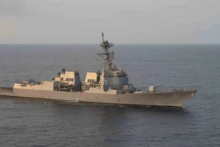 ABD, Umman Denizi’nde İran gemisine ateş açtı