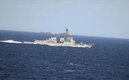 İran basını: Silahlı kuvvetler ABD'ye ait bazı savaş gemilerine İHA saldırısı düzenledi