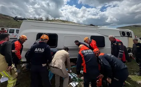Diyarbakır’da yolcu otobüsü devrildi: Ölü ve yaralılar var!