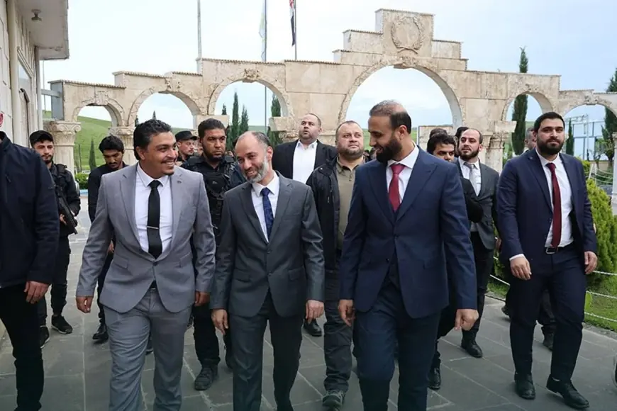 Şandeke hikûmeta Sûriyeyê serdana dergehê Sêmalka kir