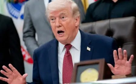 Trump: İran ekonomik olarak çöküşün eşiğinde