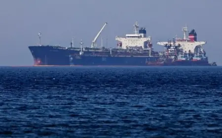 Financial Times: İran bağlantılı en az 34 tanker ABD ablukasını aştı