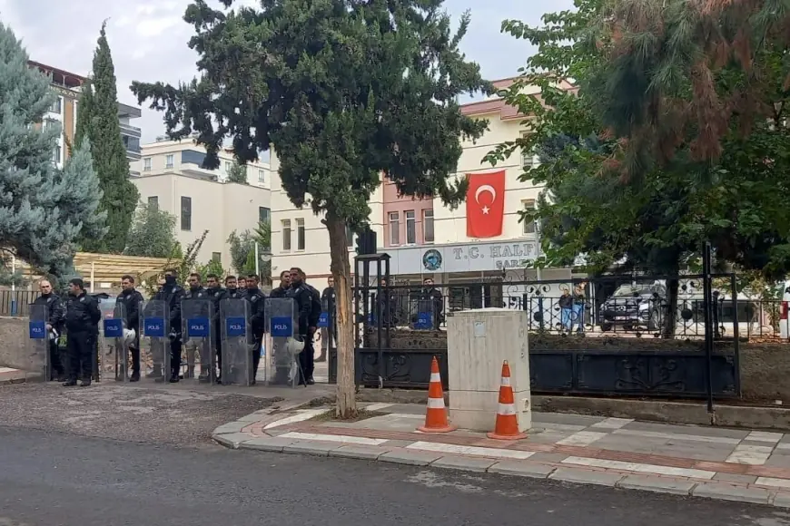 Halfeti Belediyesine operasyon: AK Partili eski başkan dahil 49 gözaltı