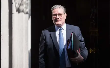 İngiltere Başbakanı: Devrim Muhafızları’nı terör listesine alacak yasa yolda