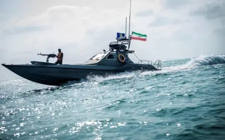 İran’ın Hürmüz stratejisi: Hızlı tekne filosu ABD’yi zorluyor