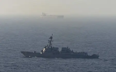 ABD, İran Ablukasında 37 Gemiyi Geri Döndürdü