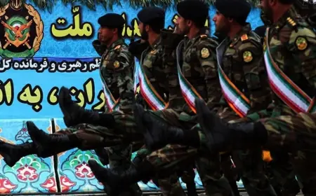 İran'ı kim yönetiyor: Hamaney mi Devrim Muhafızları mı?