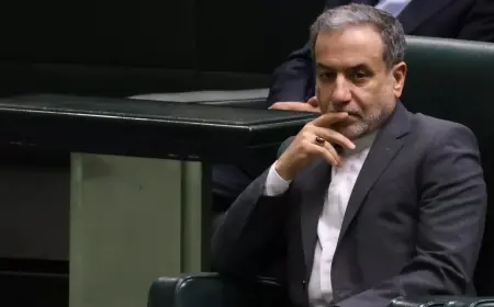 İran’da Siyasi Gerilim: Arakçi Görevden Alınabilir