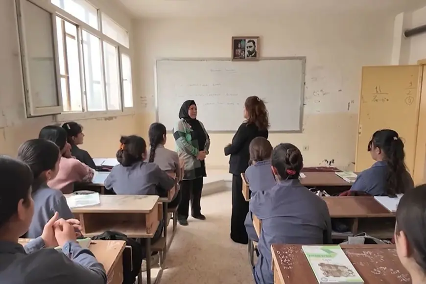 Kürt diasporası Rojava'nın Kürtçe eğitim sistemine yönelik tehditlere karşı harekete geçti