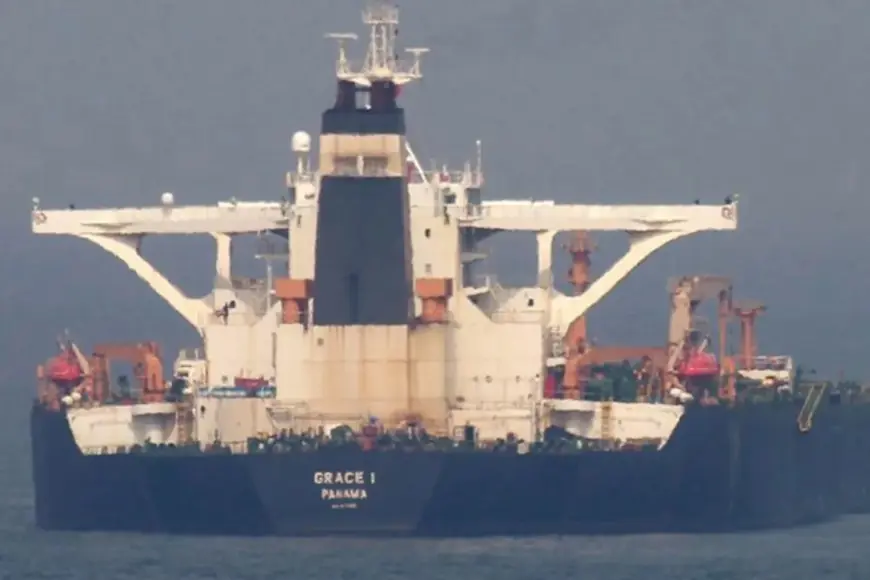 İran yabancı bir petrol tankerine el koydu