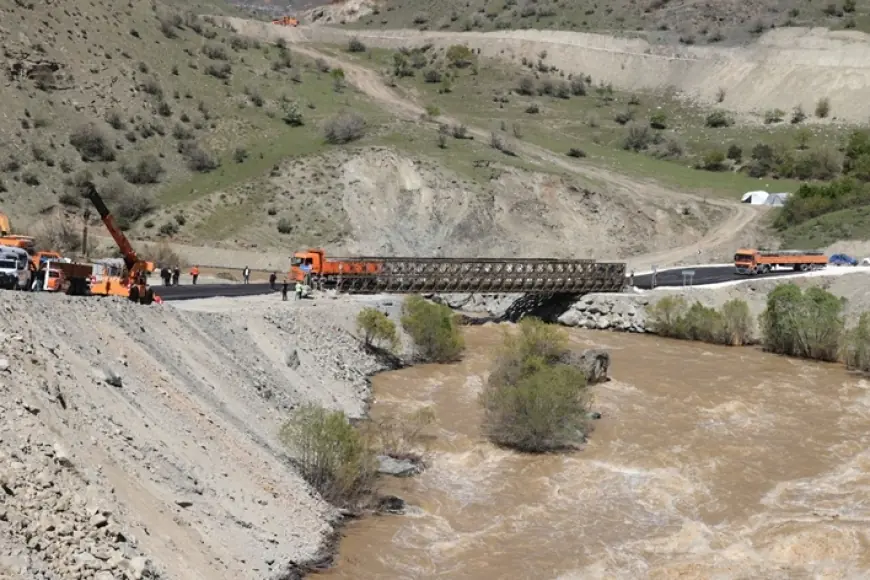 Van-Hakkari yolunda ulaşım yeniden başladı