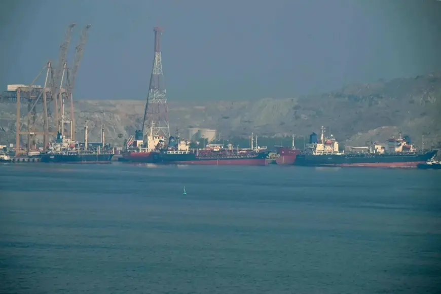 İran: Umman Denizi’ndeki 80 milyon varil petrolü sattık