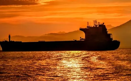 ABD’nin acil petrol rezervi Türkiye'ye doğru yola çıktı