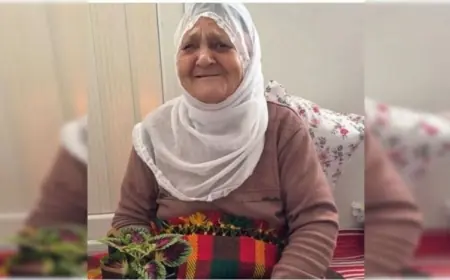 Barış annesi Saadet Akman yaşamını yitirdi
