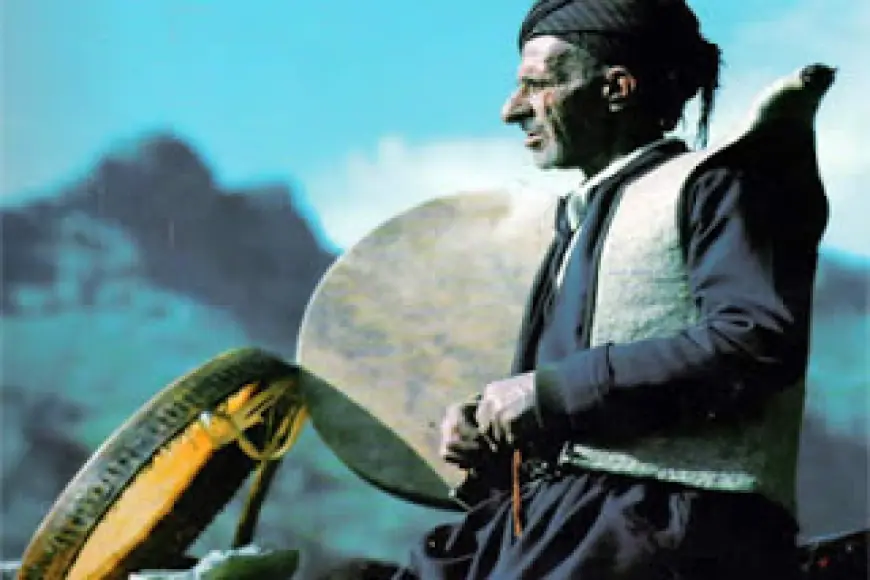 Kolonyal Zihniyet, Biat Kültürü ve Özgür Sanat