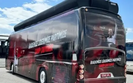 Özgür Özel’in otobüsündeki değişiklik yeni tartışmaları beraberinde getirdi