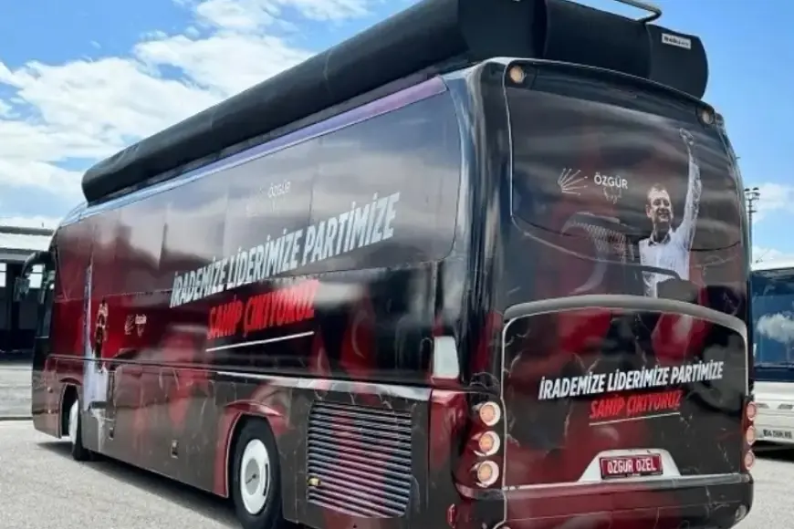 Özgür Özel’in otobüsündeki değişiklik yeni tartışmaları beraberinde getirdi