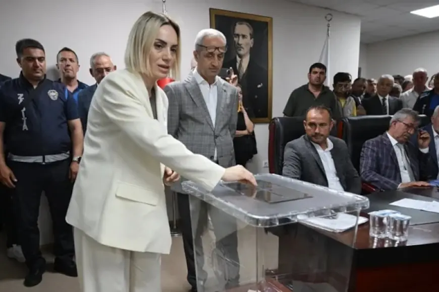 CHP'li Akçakoca Belediyesi AK Parti'ye geçti