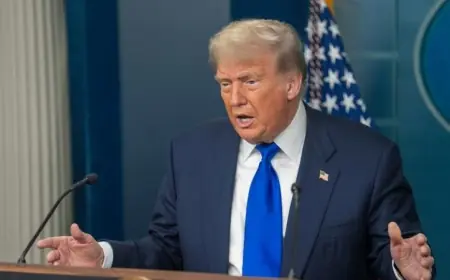 Trump: Anlaşma olmazsa İran'a yönelik saldırılar şiddetli şekilde sürecek