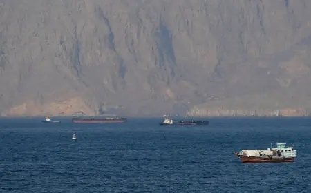 İran’a ait petrol tankerleri Amerikan abluka bölgesini geçti