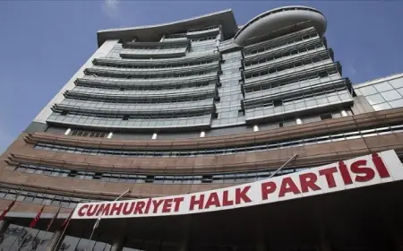 CHP'li 2 Belediye Başkanı görevden uzaklaştırıldı