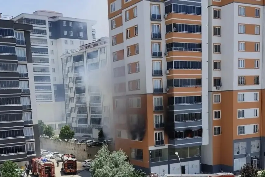 Maraş'ta bir apartmanda yangın: Engelli 3 kardeş yaşamını yitirdi