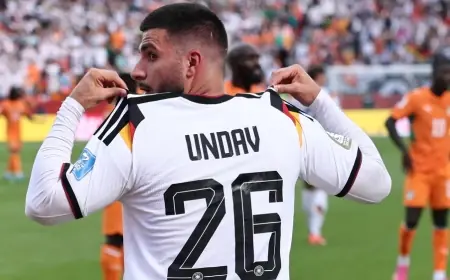 Kürt yıldız Deniz Undav forması satış rekorları kırdı