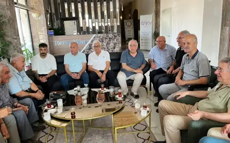 Heyeta PWKyê Li Qoserê  Seredana Koma Kurmancî ya Enstîtuya Kurdî ya Parîsê Kir