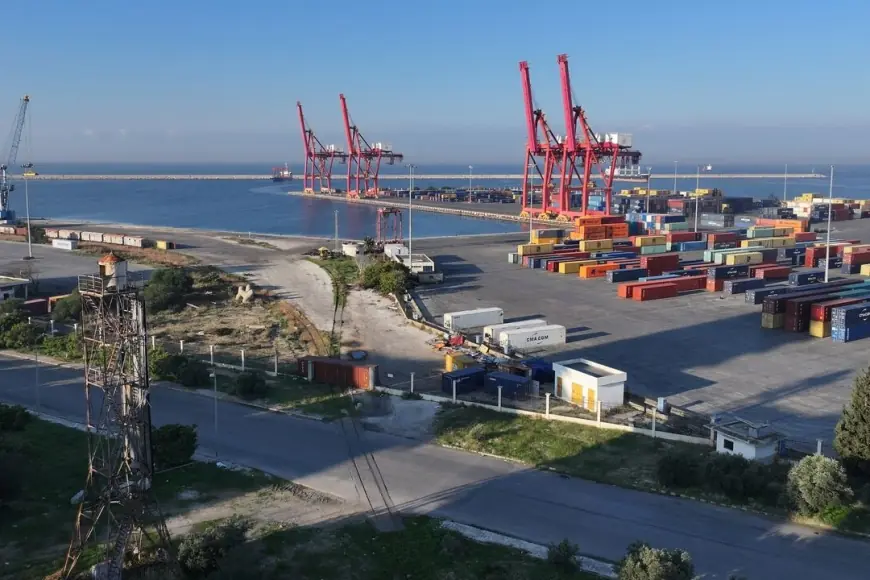 BAE destekli Suriye-Irak Koridoru Körfez'in yeni ticaret rotası olabilir mi?
