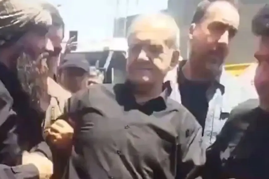 Hamaney’in cenazesinde Pezeşkiyan’a saldırı