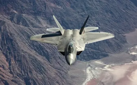ABD, F-22 hayalet savaş uçaklarını İsrail'den çekti