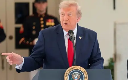 Trump: 'Bu gece ve yarın İran'ı sert vuracağız'