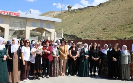 Van'da İran protestosu: Kürt Kadınlar Birliği Platformu'ndan birlik çağrısı