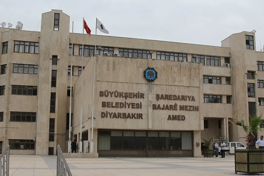Diyarbakır’da Belediye tesisine silahlı saldırı