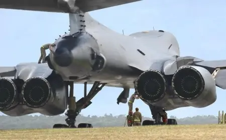 ABD, İran'da yeniden bombardıman uçakları kullanmaya başladı