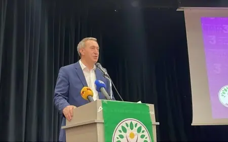 Bakırhan: “Kürt yoktur diyen zihniyet bugün Kürtlerle aynı masada”